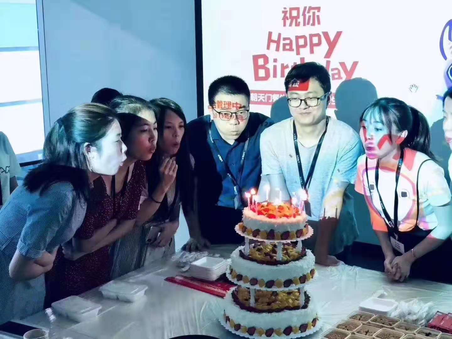 九月生日會(huì)遇上中秋宴，雙倍關(guān)懷雙倍幸福！