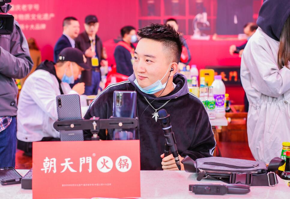 如何提高火鍋連鎖加盟店的營業(yè)額？