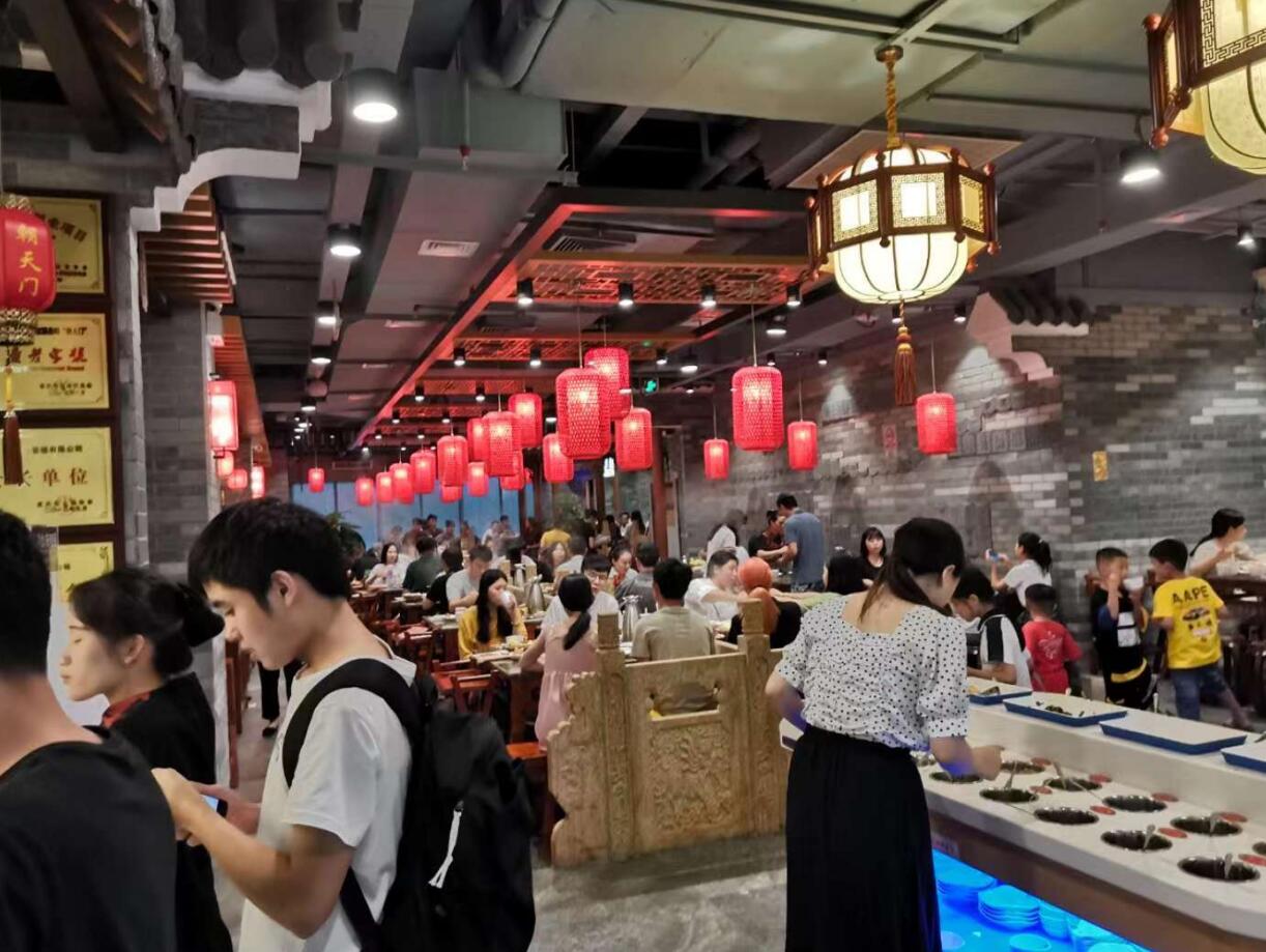 臨汾開火鍋加盟店，遇到同行搶生意怎么辦？