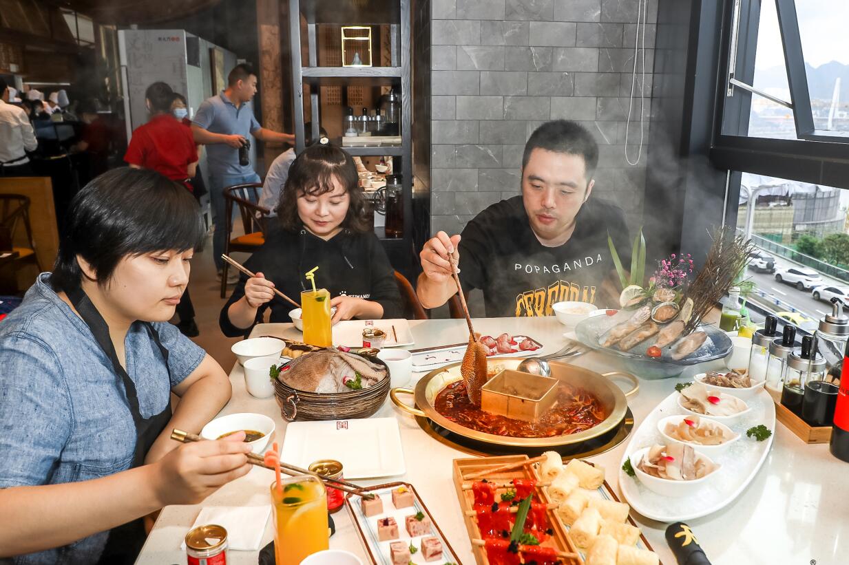 火鍋店明明生意很好，為什么利潤(rùn)卻很低？